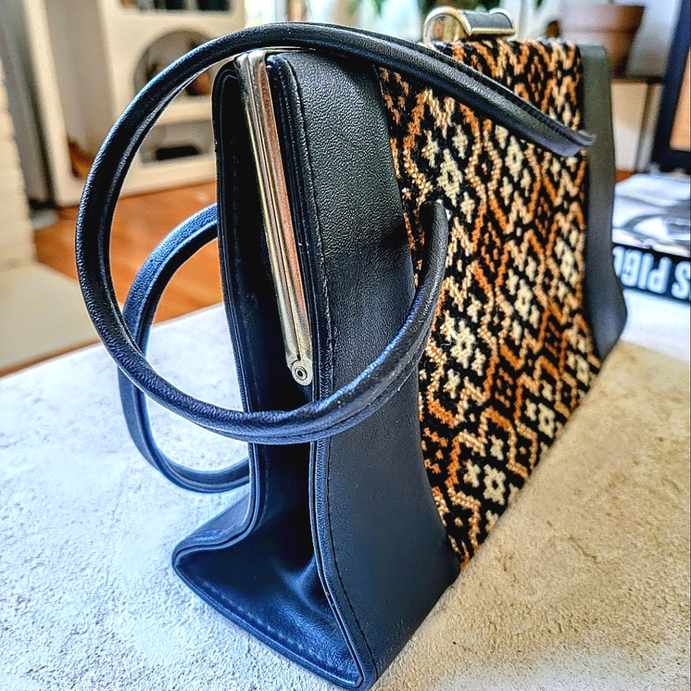 Vintage Knit Handbag
